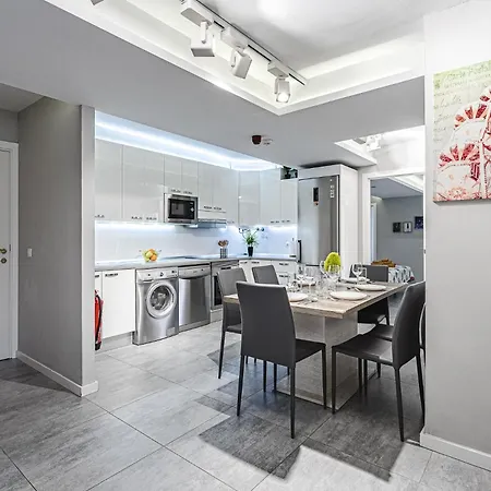 22 Avenida De Pueblos Appartement *